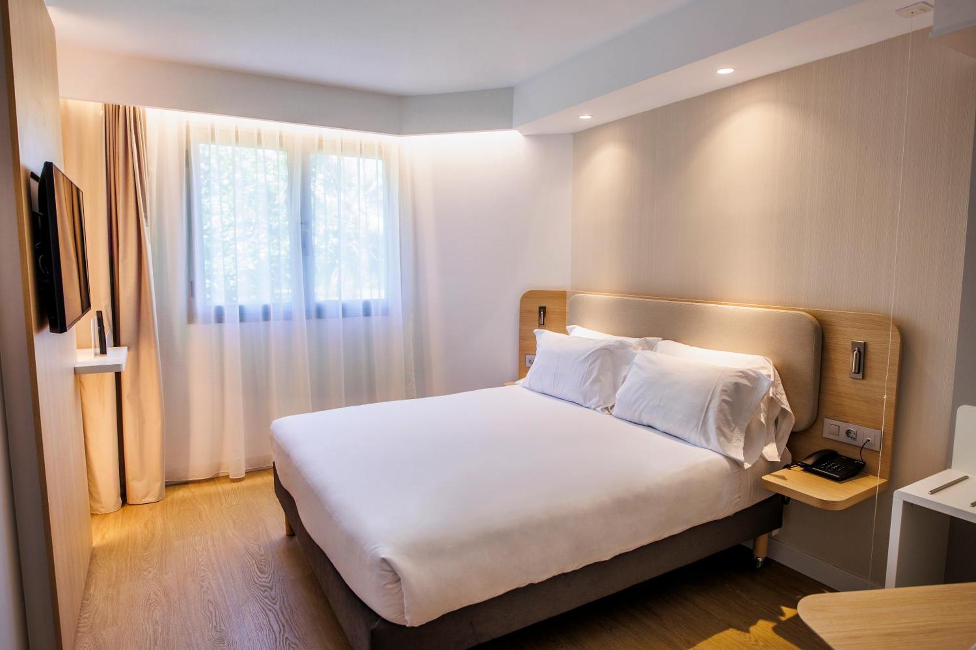 Holiday Inn Express Logrono Rioja By Ihg Exterior foto