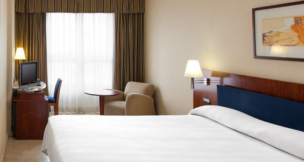Holiday Inn Express Logrono Rioja By Ihg Exterior foto