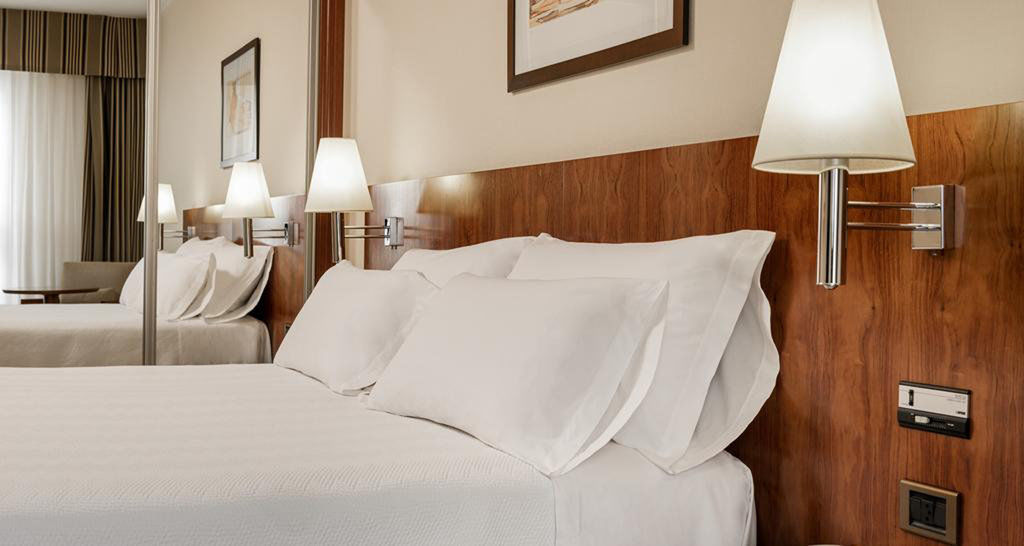 Holiday Inn Express Logrono Rioja By Ihg Exterior foto