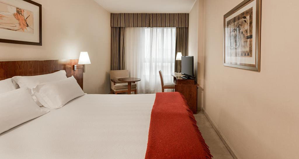 Holiday Inn Express Logrono Rioja By Ihg Exterior foto