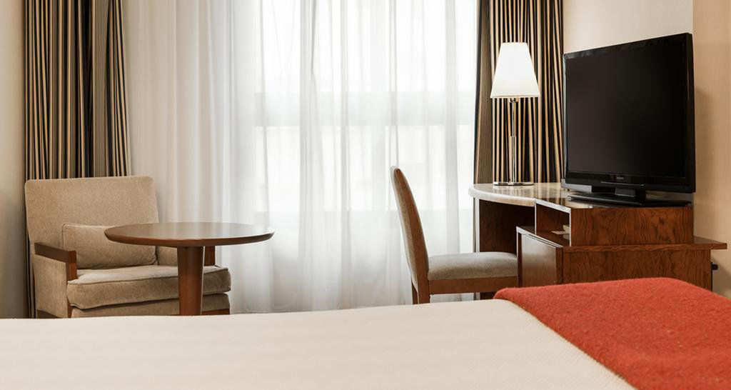 Holiday Inn Express Logrono Rioja By Ihg Exterior foto